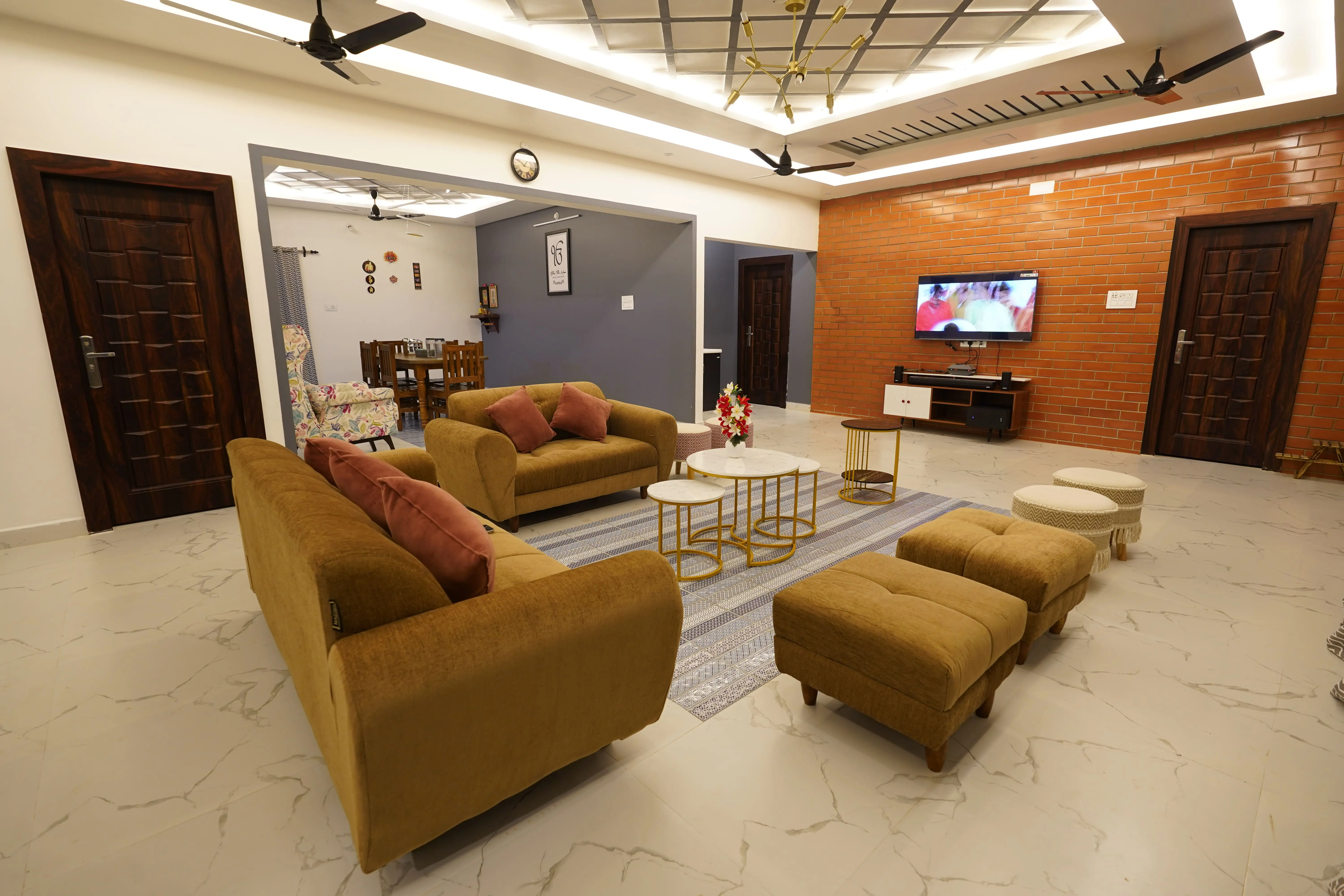Luxury villa with swimming pool in Yelagiri